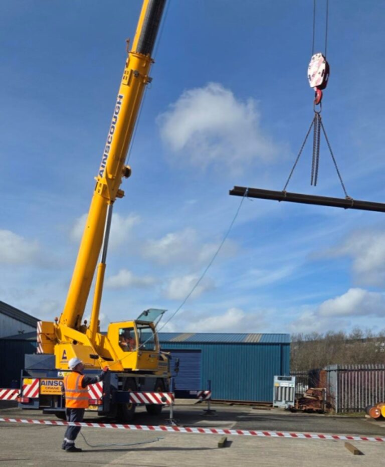 RSS Adds Rigging Safety Briefing to Training Academy Courses - Rope and ...